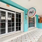 Sans Hotel Cengkareng