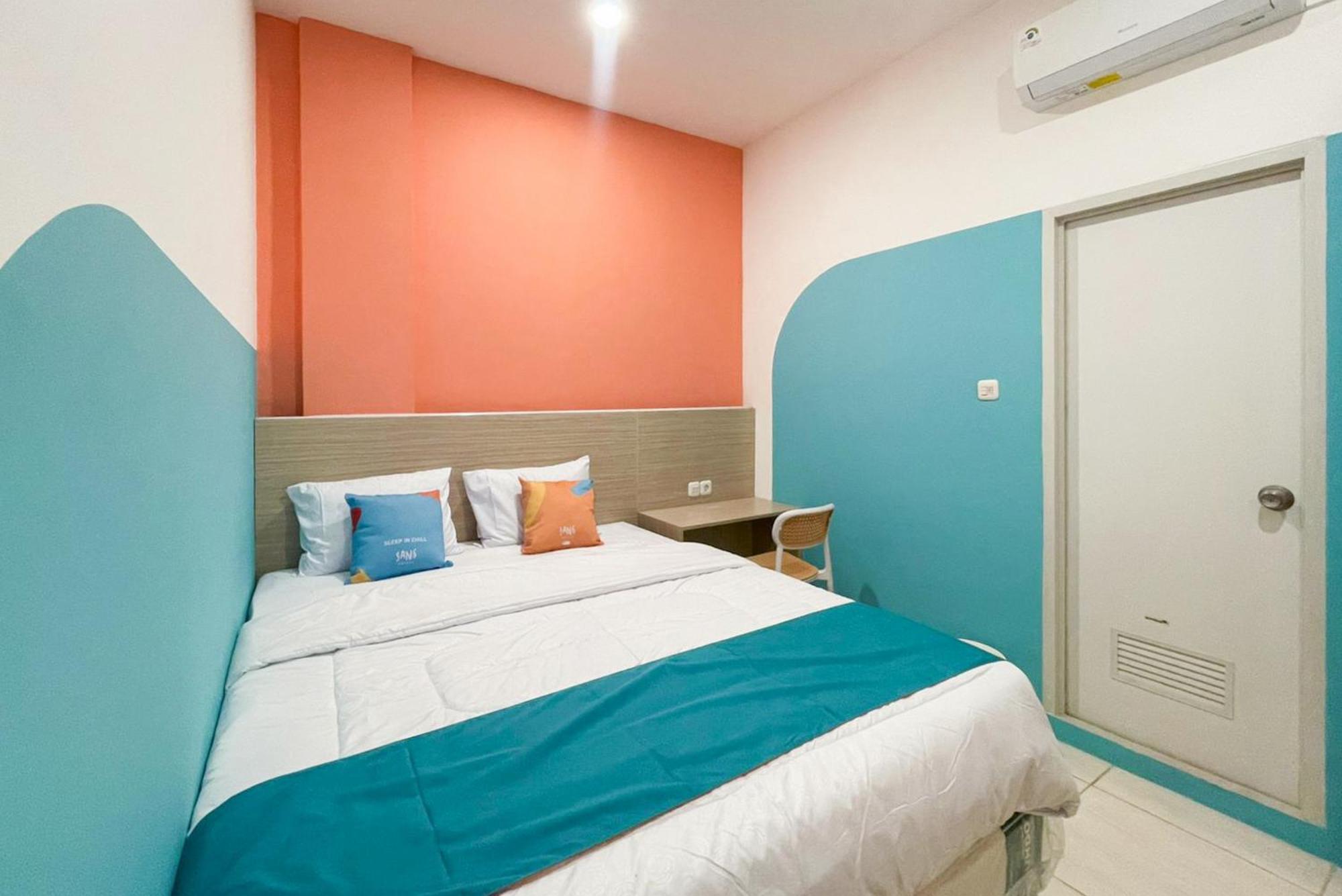 Hotel Sans Cengkareng Jakarta